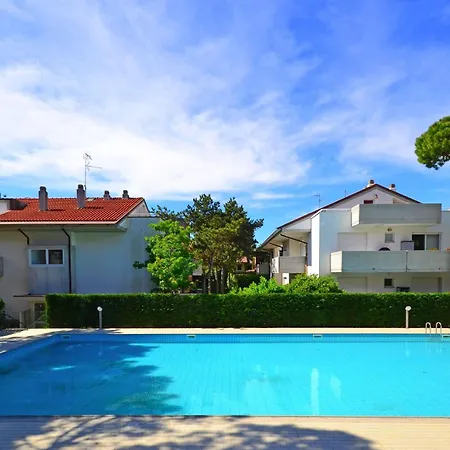 Apartment Adorable With Pool *