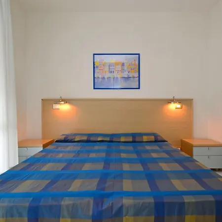 Adorable With Pool Apartamento